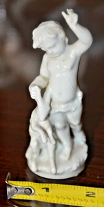SELTENER CAPODIMONTE CHERUB / ENGEL mit Hase FIGUR - Bild 1 von 5