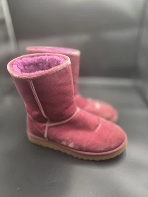 Botas Ugg moradas para mujer talla 7 Foto 1 de 4