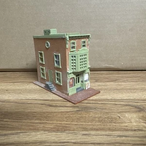 N Scale Building Built!! Light Weathering!! - Imagen 1 de 6
