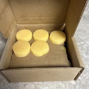 McCalls Kerzen Knöpfe Hot Buttered Popcorn 32 insgesamt - Bild 1 von 5