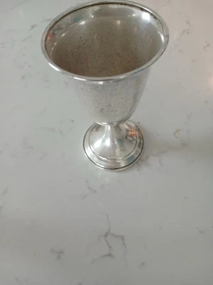 Taza de comunión de plata esterlina Reed & Barton con peso X33 Foto 1 de 2