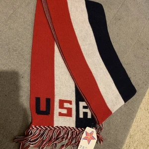 NOS NWT Vtg USA Knitmakers Red White Blue Acrylic Scarf Olympics Style - Picture 1 of 9