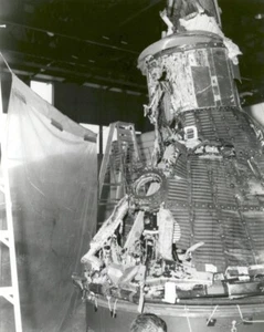 MA-1 Kapsel nach Explosion wieder zusammengebaut Merkur Programm 8x12 FOTOGRAFIE - Bild 1 von 1