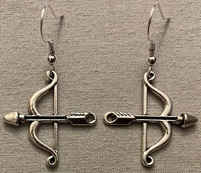 PENDIENTES ARCO Y FLECHA - Estaño con Alambres de Plata de Ley - TIRO CON ARCO CUPIDO Foto 1 de 4