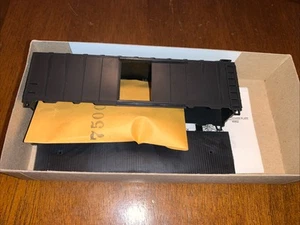 ATHEARN HO SCALE #1200 UNDECORATED AAR 40’ BOXCAR KIT. NOS - Picture 1 of 2