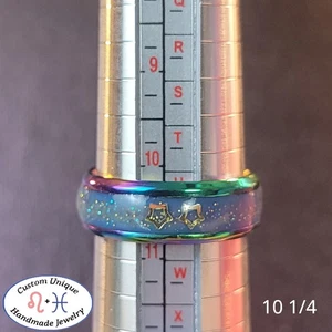 Ring Uni-Sex Mehrfarbig Mehrlagig Holografisch Glitzer Gebadet in UV Resin - Bild 1 von 3