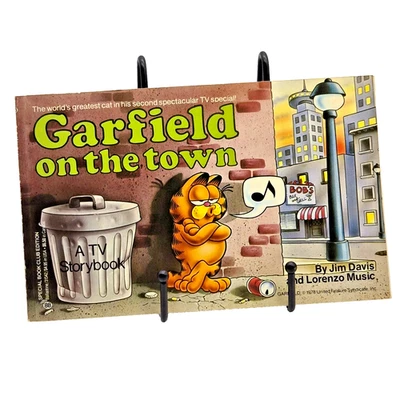 Garfield on the town A TV Storybook by Jim Davis and Lorenzo Music ~ 1st Edition Foto 1 de 4