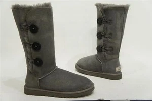 UGG Australia Bailey Button Triplet grau Stiefel Schuhe 1873 6 - Bild 1 von 1