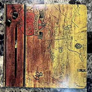 Alice Cooper – School's Out 1972 Vinyl LP Warner Bros. Records 1st Press VG/VG+ - Picture 1 of 7