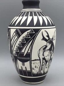 Ute Mesa Verde Pottery - Robert Reid Vase 8” Tall - Native American Towaoc CO - Picture 1 of 10