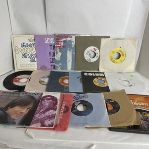 Lot of 17 45 RPM Records Poco Doobie Donovan Browne Clapton U2 Fogelberg K Roger - Picture 1 of 19