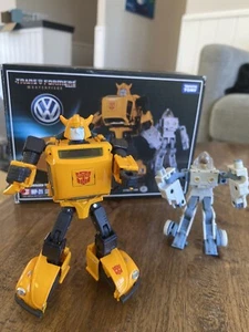 Takara Tomy Transformers Masterpiece MP-21 Bumblebee Genuine Authentic - Picture 1 of 4