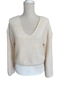 Kendall And Kylie Cropped V Neck Sweater Women's Size Small Cream Fuzzy Ribbed - Picture 1 of 12
