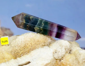 Excelente fluorita arco iris - rara pulida doble punta de cristal - 81 g - Imagen 1 de 6