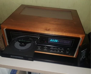McIntosh mcd 7007 cd player with remote & Cabinet - Picture 1 of 9