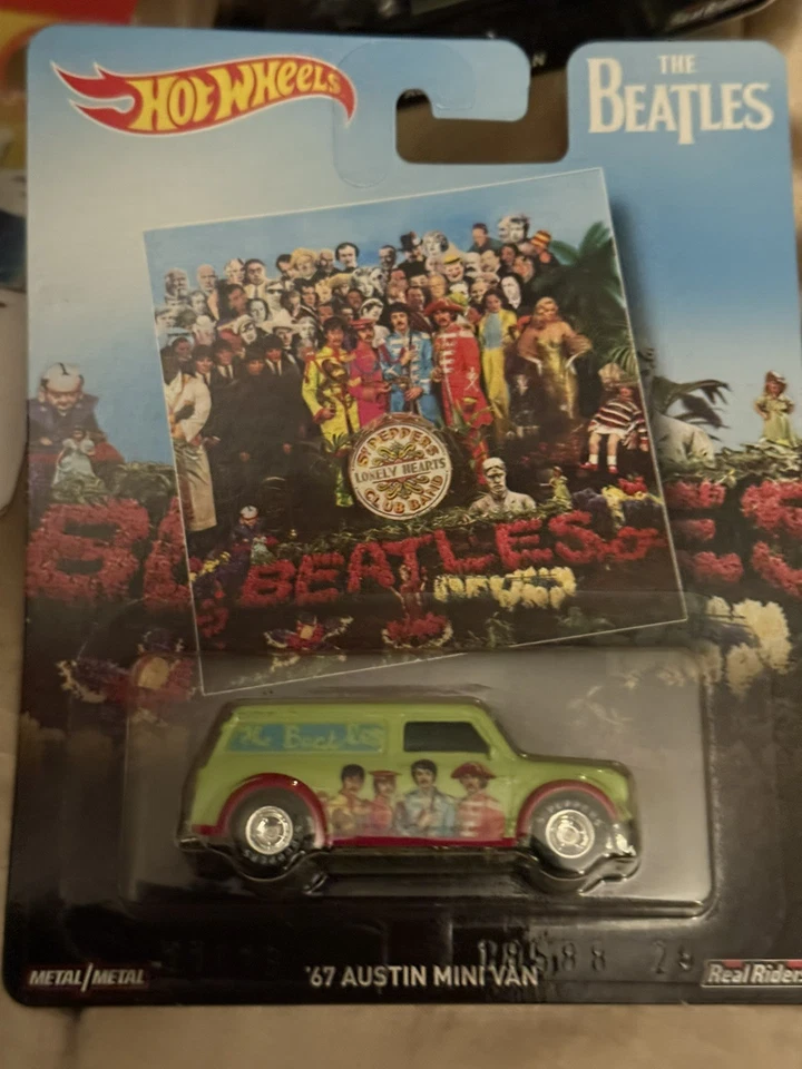 Hot Wheels THE BEATLES СЕРЖАНТ PEPPERS LONELY HEART CLUB BAND '67 МИНИ-ФУРГОН AUSTIN - Изображение 1 из 1