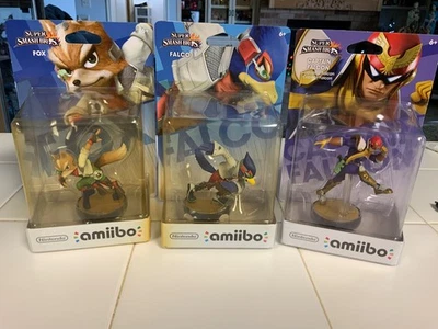 Amiibo Super Smash Bros. lot (3): Fox, Falco, & Captain Falcon - Image 1 of 4
