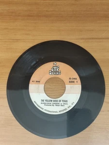 Bubblegum Singers and Orch. THE YELLOW ROSE OF TEXAS Vinyl 45 Record - Imagen 1 de 4