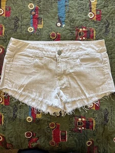 American Eagle Stretch White Denim Shorts with Sequins Women's Size 10 - Picture 1 of 6