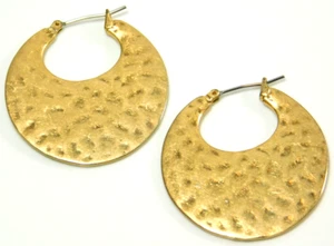 Vintage 1980's Gold Tone Hammered Graduated Hoop Earrings - Picture 1 of 3