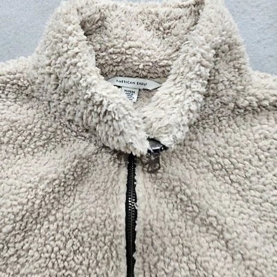 American Eagle Women's Medium Off White/Cream Colored Fuzzy Zip Up Jacket - Изображение 1 из 4