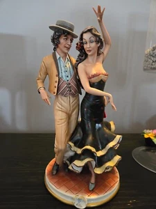 Spanish Dancers Figurine - Picture 1 of 6
