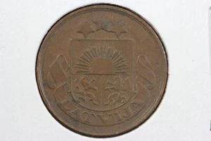 1922 Latvia 2 Santimi KM# 2 32GC - Picture 1 of 4