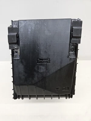 Volkswagen Jetta TDI Engine Bay Relay / Fuse Box 1K0937125D - Image 1 of 4