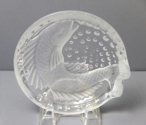POSACENERE FIRMATO LALIQUE FRANCE CRISTALLO CONCARNEAU KOI PESCE SIGARO - Foto 1 di 8