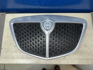 Frontgrill Lancia Ypsilon III 2006-11 Cod 735425960 - Bild 1 von 4
