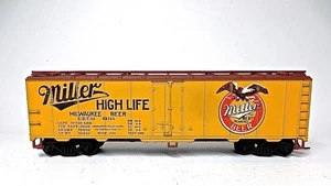 HO Built TrainMiniature MILLER HIGH LIFE Ice Hatch Reefer Low Ship - Picture 1 of 4