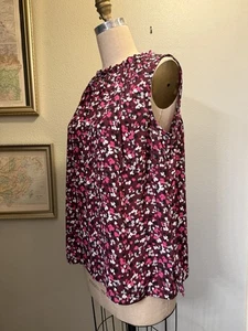Talbots Medium Sleeveless Top Pink Pattern Buttons On Back - Picture 1 of 9
