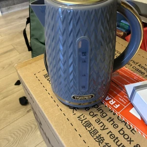 Tower Kettle - Picture 1 of 4