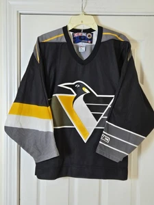 Vintage CCM Pittsburgh Penguins Gradient Alternate Jersey Men’s Size Small - Picture 1 of 5