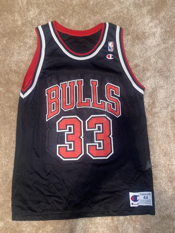 Rare VTG CHAMPION Scottie Pippen Chicago Bulls Basketball Jersey 90s Sz 44 Men’s Cover