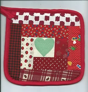 New green heart HOTPAD unique POTHOLDER handmade sewn Valentine Gift red fabrics - Picture 1 of 2