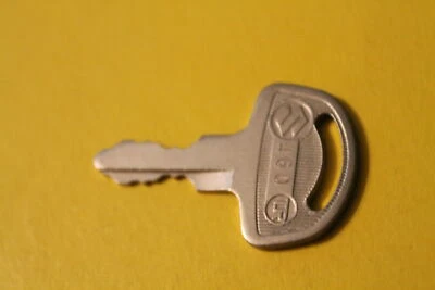 SUZUKI,T500,TS250,TS400,TS90,T125,K10,AS50 Nos oem Pre cut Key # 460 - Image 1 of 2