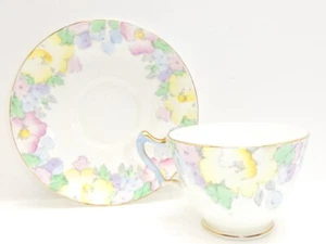 Taza de té y platillo pastel floral Crown Staffordshire - Imagen 1 de 9