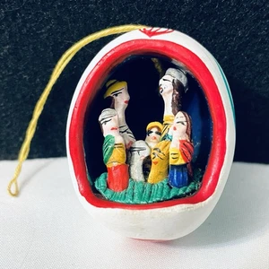 Diorama uovo fatto e dipinto a mano ornamento presepe Natale Messico - Foto 1 di 6