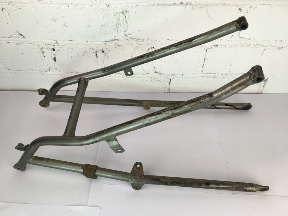 TM MX 125 MX125 1998 SubFRAME 银色 — 第 1/4 张图片