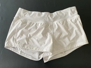 Lululemon Shorts Women’s Size 10 Final Lap White 2.5”inseam Brief Lined EUC # - Picture 1 of 10