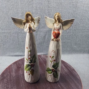 Tii Sammlung Engel Figuren mit handbemalten Stechpalmen Akzenten 2er Set - Bild 1 von 14