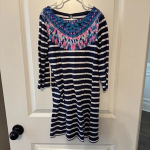 Girls Lilly Pulitzer Bay in Bright Navy Island Medallion Stripe Dress Size Large - Picture 1 of 4