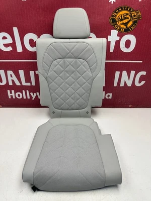BMW X7 2023-26 TRASERO DERECHO TERCERA FILA ASIENTO SUPERIOR E INFERIOR COJÍN SILVERSTONE OEM 43k Foto 1 de 4