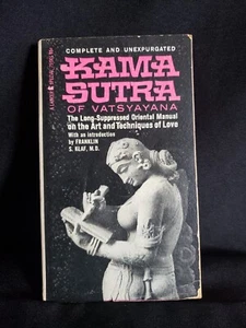 Komplettes und unbereinigtes Kamasutra von Vatsyayana 1964 Taschenbuch 1. Auflage - Bild 1 von 4