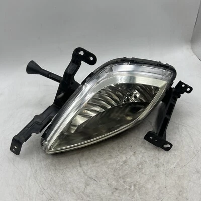 Faro antiniebla derecho pasajero Hyundai Elantra 2011-2013 Foto 1 de 4