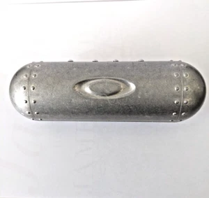 Vintage OAKLEY Sunglasses Silver Aluminum Metal Torpedo Vault Hardcase LG - Picture 1 of 6