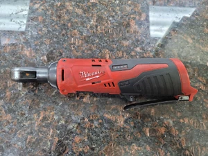 Milwaukee 2457-20 M12 12V 3/8" cricchetto senza fili - Foto 1 di 3