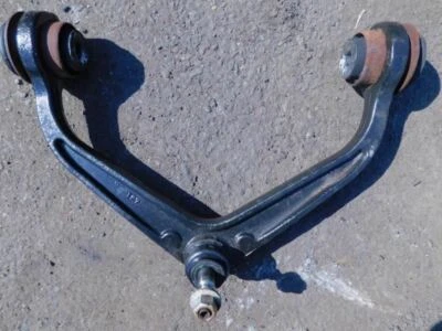 Оригинальный передний верхний рычаг управления для Chevrolet Silverado Sierra 2500 2011-2018 годов выпуска 20924215 - Изображение 1 из 4