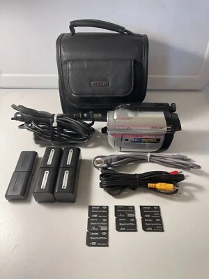 Sony DCR-DVD610 Mini Hybrid DVD Camcorder *TESTED* Loose Screen Hinge - Image 1 of 4